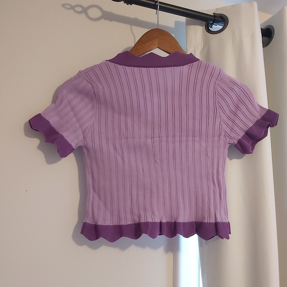 Crop top - Picture 2 of 2